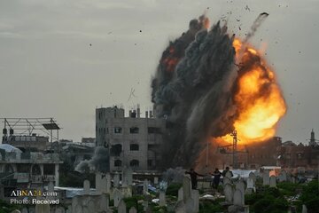 Photos: Israeli Airstrike Near Cemetery in Gaza City