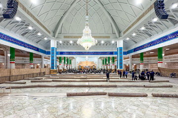 পবিত্র রমজান মাসের প্রাক্কালে হযরত মাসুমা (সা.আ.)-এর পবিত্র মাজারে পরিষ্কার-পরিচ্ছন্নতা