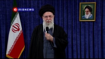 Kiongozi wa Mapinduzi: Mnamo tarehe 22 Bahman, kwa kuonesha dhamira na msimamo wenu thabiti, muwavunje moyo maadui