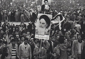 یادداشت | پاسداری از یک آرمان؛ جوانان و معمای امنیتی که پیش از انقلاب، درون خود ساختند