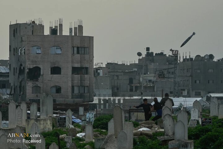 Photos: Israeli Airstrike Near Cemetery in Gaza City