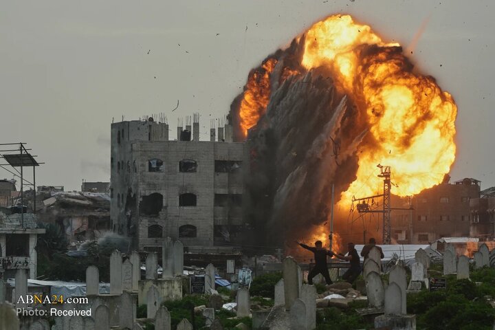 Photos: Israeli Airstrike Near Cemetery in Gaza City