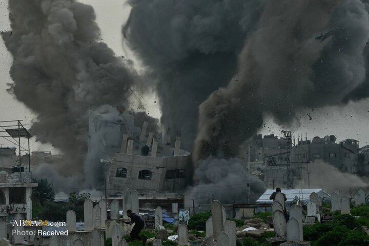 Photos: Israeli Airstrike Near Cemetery in Gaza City