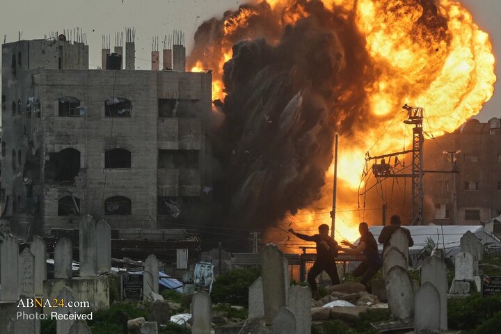 Photos: Israeli Airstrike Near Cemetery in Gaza City