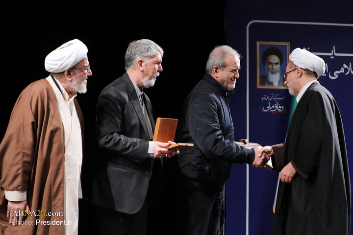 Photos: Closing Ceremony of 43rd Book of Year Award of Islamic Republic of Iran