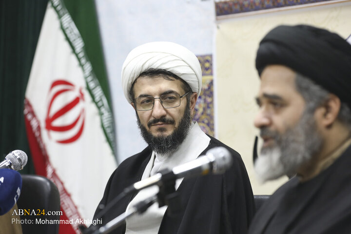 Photos: Press Conference for 27th Seminary Book of Year