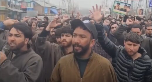 ویدیو | تظاهرات گستردۀ شیعیان پاکستان علیه دولت در پی حملۀ تروریستی به مسجد حضرت خدیجه(س)