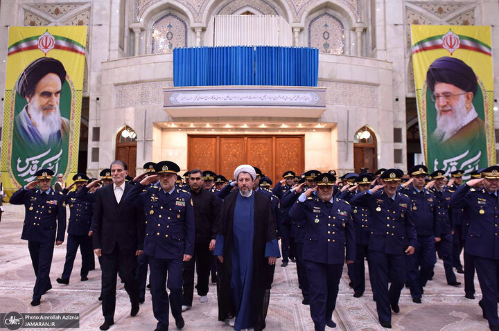 تقرير مصور/ قوات سلاح الجو التابع للجيش الإيراني تجدد العهد مع مبادئ الإمام الخميني (ره)