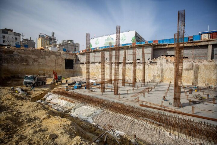 Informe fotográfico | Representante de la Máxima Autoridad Religiosa inspecciona los proyectos del atrio de Záynab (PB) y del Imam Hasán al-Muytabá (PB)