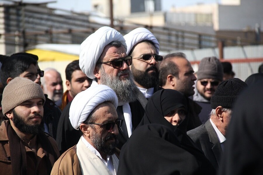 دعوت آیت‌الله هادوی تهرانی از مردم برای شرکت در راهپیمایی ۲۲ بهمن