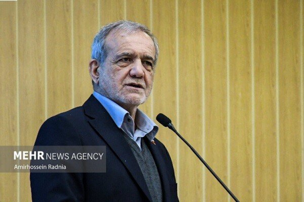 پزشکیان: گەلی ئێران زمانی زۆر قبووڵ ناکات