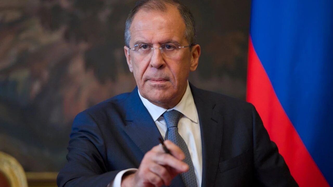 Lavrov: Moskova, İran ile daimi temas halinde