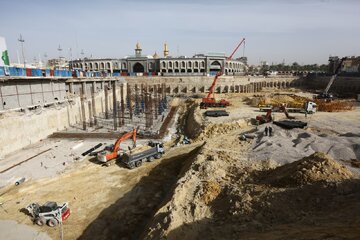 تقرير مصور/ بواقع عمل 18 ساعة يوميا: استمرار العمل في مشروع صحن الامام الحسن (ع)