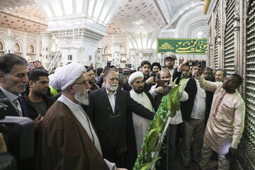 تجدید میثاق دبیرکل و کارکنان مجمع جهانی اهل‌بیت(ع) با آرمان‌های امام خمینی(ره)‌