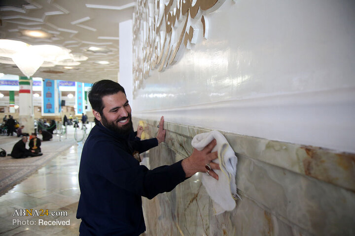 Photos: Dusting, cleaning of Hazrat Masoumeh Holy Shrine ahead of holy month of Ramadan