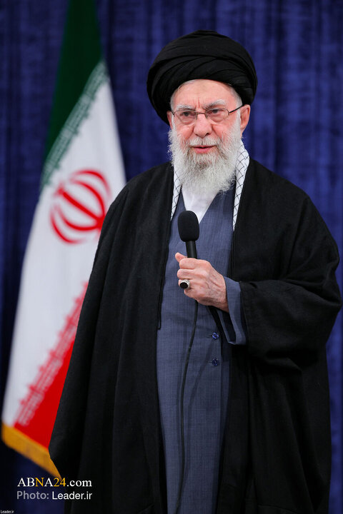 Photos: Imam Khamenei's televised message on eve of 47th victory anniversary of Islamic Revolution