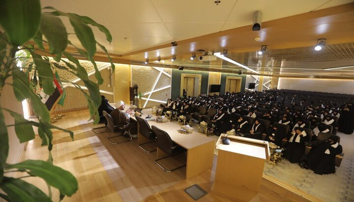 تقرير مصور/ العتبة الحسينية ترعى حفلا بمناسبة تخرج 150 طالبة من دورات مجمع الإمام المنتظر (ع)