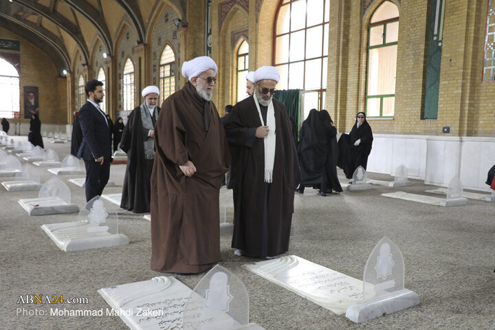 حضور دبیرکل مجمع جهانی اهل‌بیت(ع) در گلزار شهدای بهشت زهرا(س)