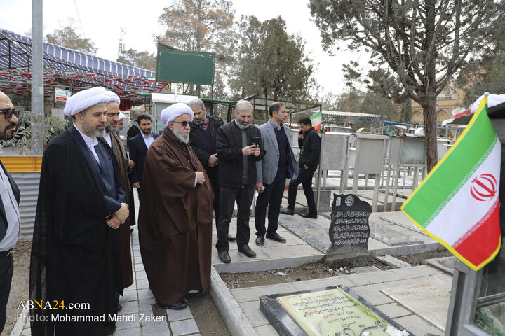 حضور دبیرکل مجمع جهانی اهل‌بیت(ع) در گلزار شهدای بهشت زهرا(س)