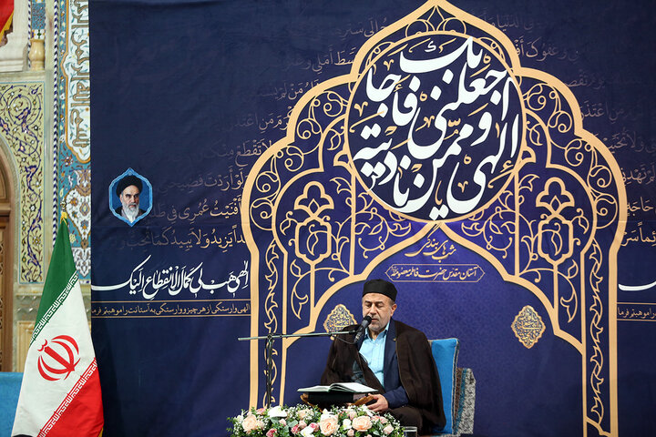 آغاز مراسم شب‌های بندگی در حرم مطهر حضرت فاطمه معصومه (س)