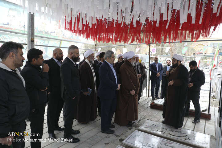 Hebûna Sekreterê Giştî yê Civata Cîhanî ya Ehlê Beytê (S.X )li Gulzara Şehîdan Beheşta Zehra