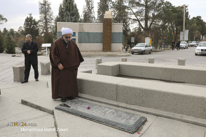 Hebûna Sekreterê Giştî yê Civata Cîhanî ya Ehlê Beytê (S.X )li Gulzara Şehîdan Beheşta Zehra