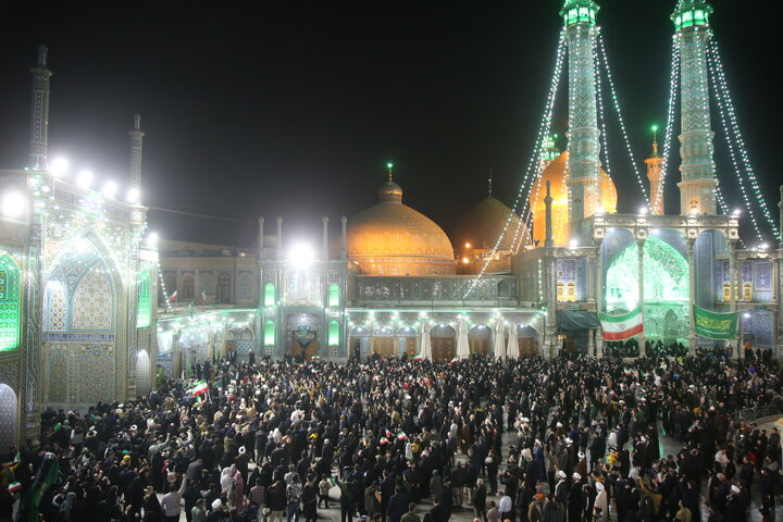 ویدئوکلیپ | طنین الله‌اکبر در آستان بانوی کرامت؛ همصدایی با پیروزی انقلاب