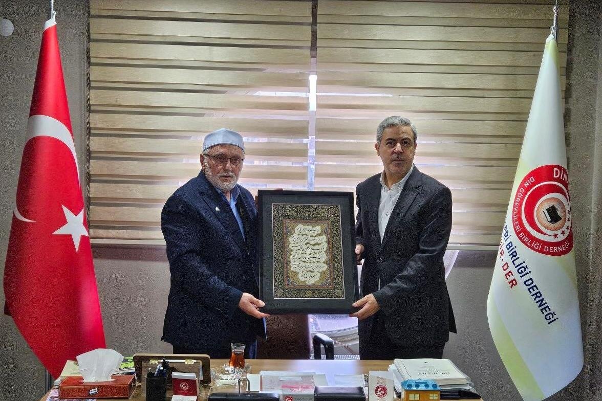 عضو حزب سعادت ترکیه: ایستادگی ایران در برابر فشار آمریکا، مسلمانان جهان را خوشحال کرد