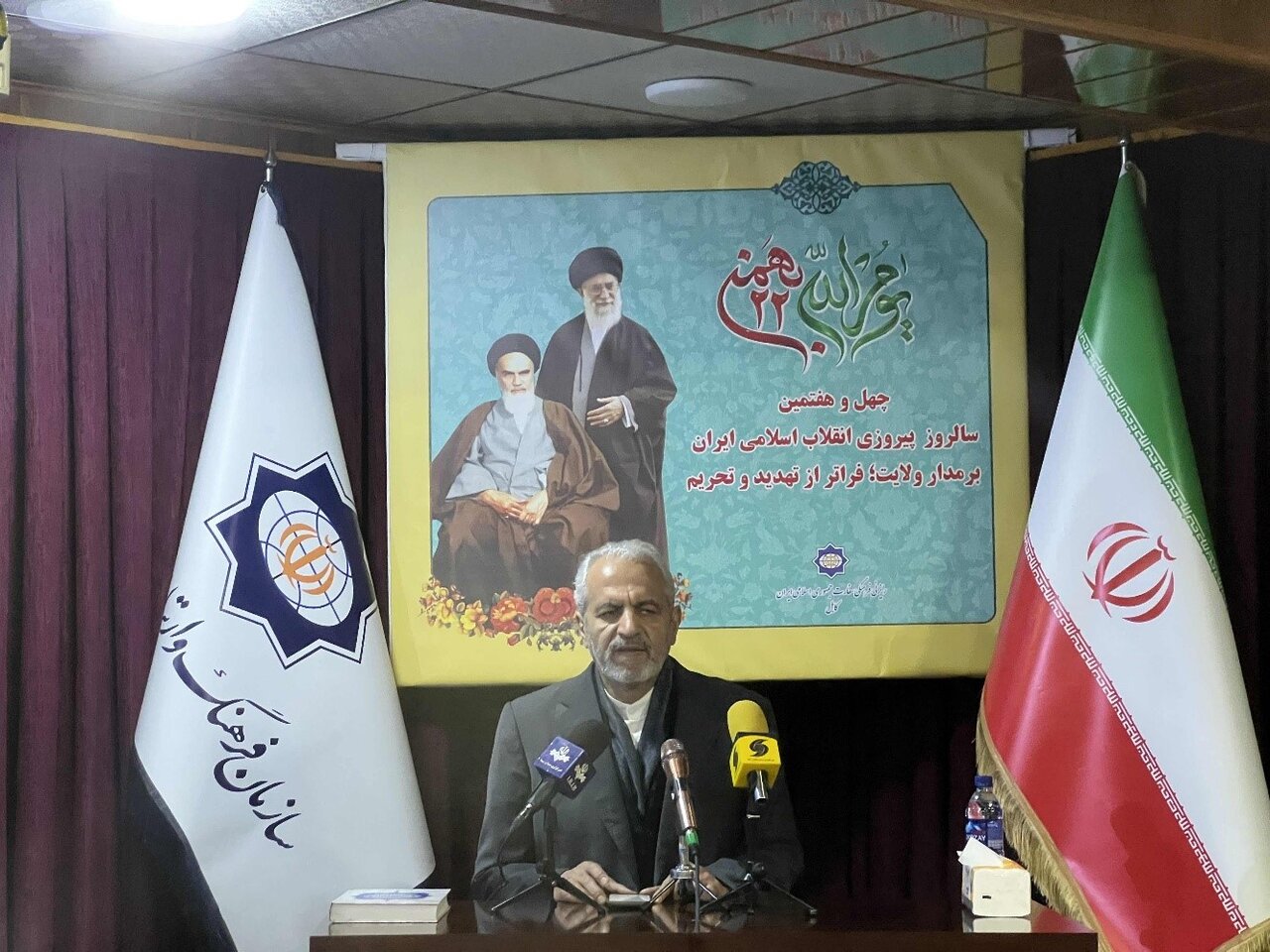 قرآن و اسلام، چراغ راه ملت ایران در انتخاب استقلال و عزت شد