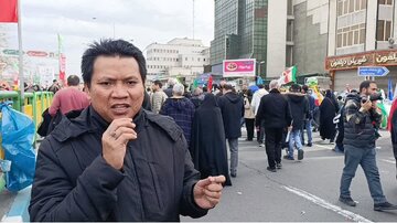 Video: Keramaian Pawai Akbar Perayaan Kemenangan Revolusi Islam Iran ke-47 di Teheran