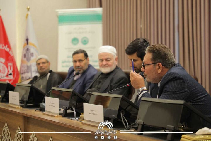 تقرير مصور/ اللجنة العلمية تراجع وتدقق مصحف العتبة الحسينية بمشاركة مختصصين من بلدان اسلامية