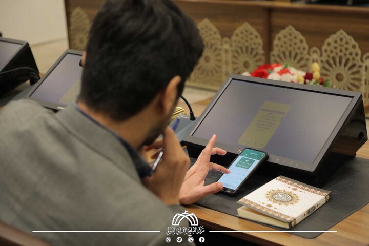 تقرير مصور/ اللجنة العلمية تراجع وتدقق مصحف العتبة الحسينية بمشاركة مختصصين من بلدان اسلامية