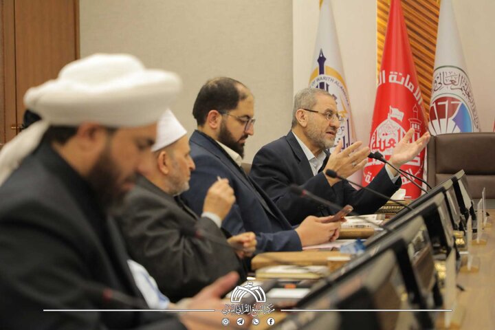 تقرير مصور/ اللجنة العلمية تراجع وتدقق مصحف العتبة الحسينية بمشاركة مختصصين من بلدان اسلامية