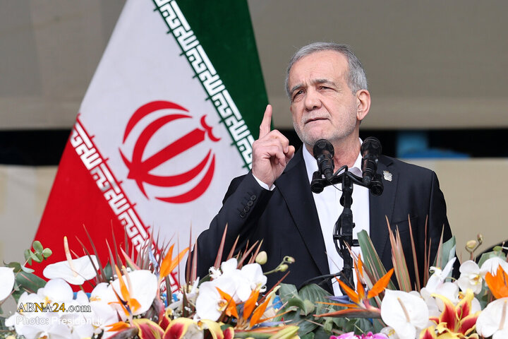 حضور و سخنرانی رئیس جمهور در یوم‌الله 22 بهمن