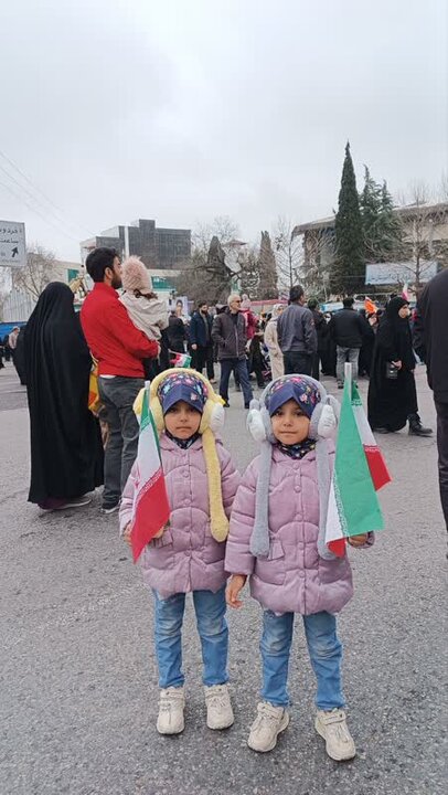 ۲۲ بهمن ساری