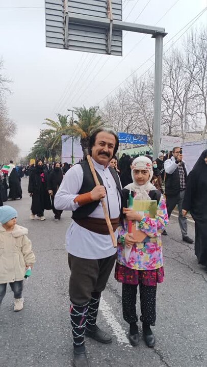 ۲۲ بهمن ساری