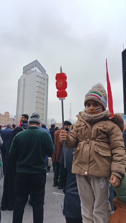 ۲۲ بهمن ساری