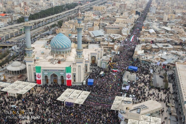تصاویر هوایی از راهپیمایی 22 بهمن در قم