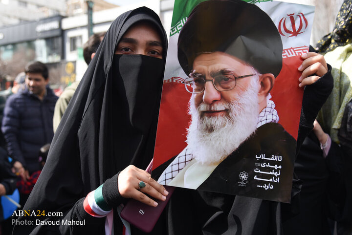 Photos: People of Mashhad mark 22 Bahman