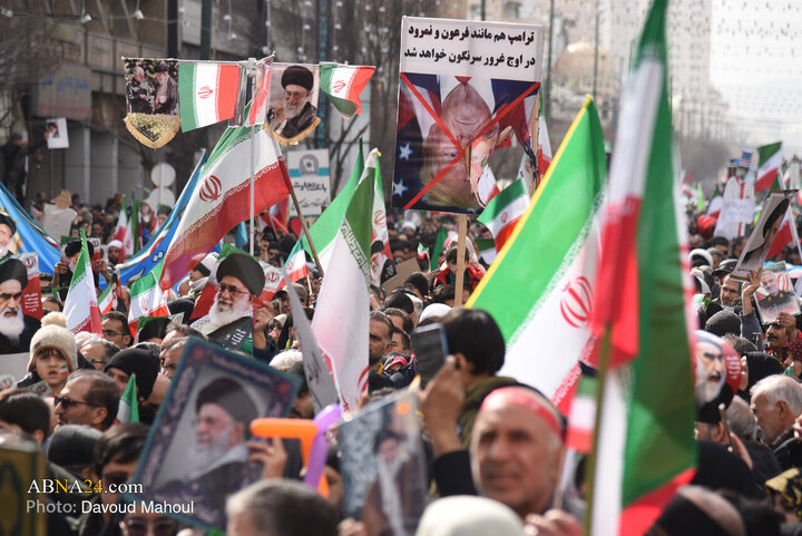 Photos: People of Mashhad mark 22 Bahman