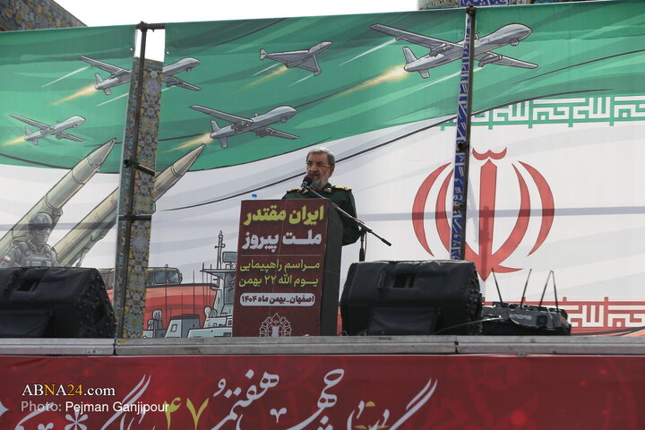 Photos: 22 Bahman rally in Isfahan