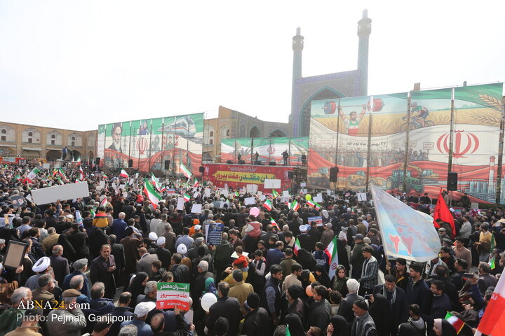 Photos: 22 Bahman rally in Isfahan