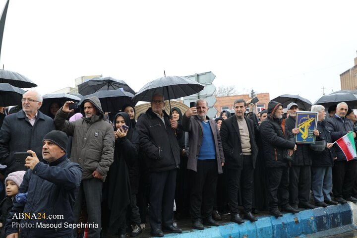 Photos: People of Tabriz mark 22 Bahman