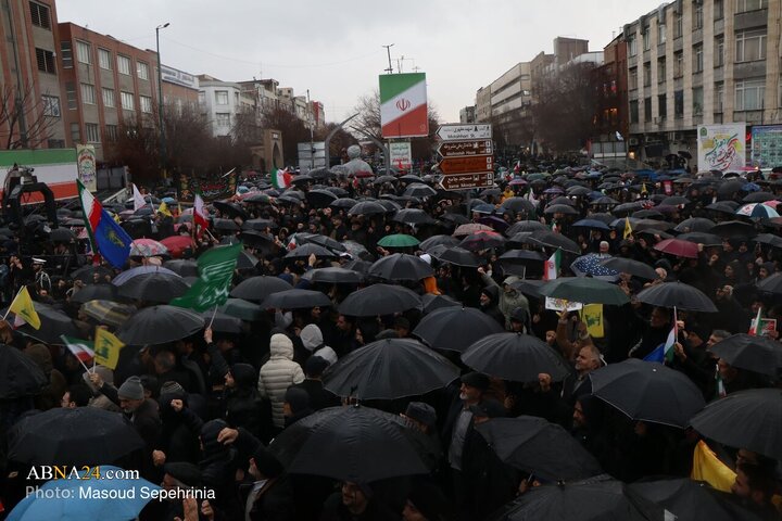 Photos: People of Tabriz mark 22 Bahman