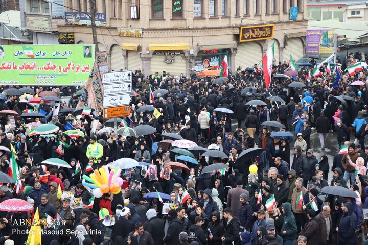 Photos: People of Tabriz mark 22 Bahman