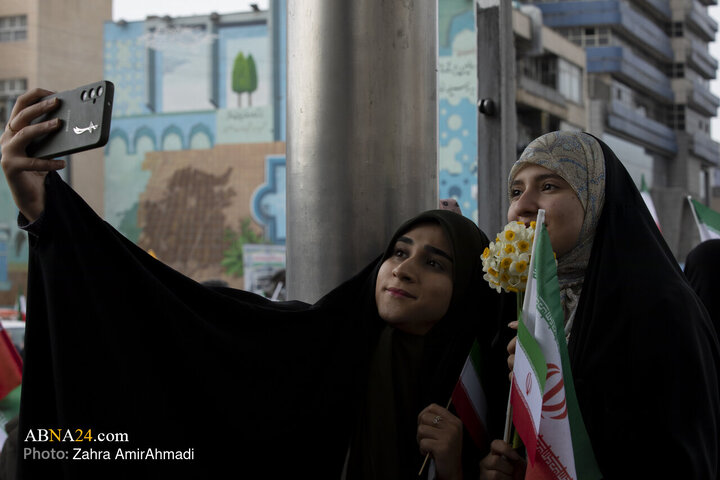 حاشیه های راهپیمایی 22 بهمن در تهران