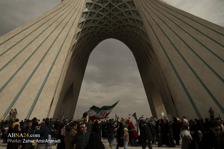 حاشیه های راهپیمایی 22 بهمن در تهران