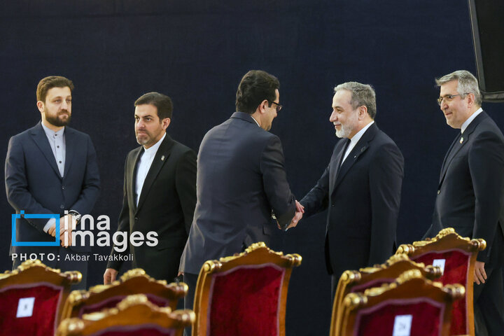 အစ္စလာမ် တော်လှန်ရေး အောင်ပွဲ နှစ်ပတ်လည်နေ့တွင် ကျင်းပသော «  စလာမ် ဆိုဖရာ  » အခမ်းအနား ကျင်းပ  ။ ။ Photos