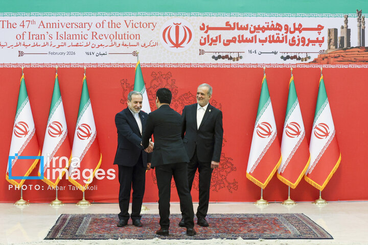 အစ္စလာမ် တော်လှန်ရေး အောင်ပွဲ နှစ်ပတ်လည်နေ့တွင် ကျင်းပသော «  စလာမ် ဆိုဖရာ  » အခမ်းအနား ကျင်းပ  ။ ။ Photos