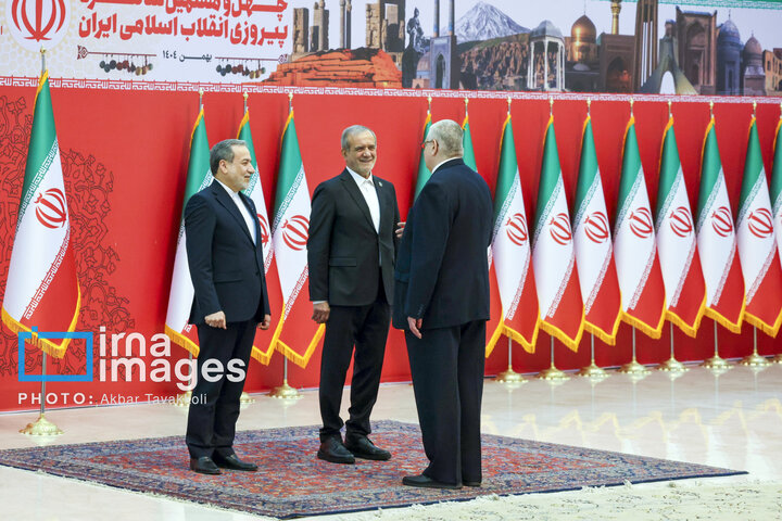 အစ္စလာမ် တော်လှန်ရေး အောင်ပွဲ နှစ်ပတ်လည်နေ့တွင် ကျင်းပသော «  စလာမ် ဆိုဖရာ  » အခမ်းအနား ကျင်းပ  ။ ။ Photos